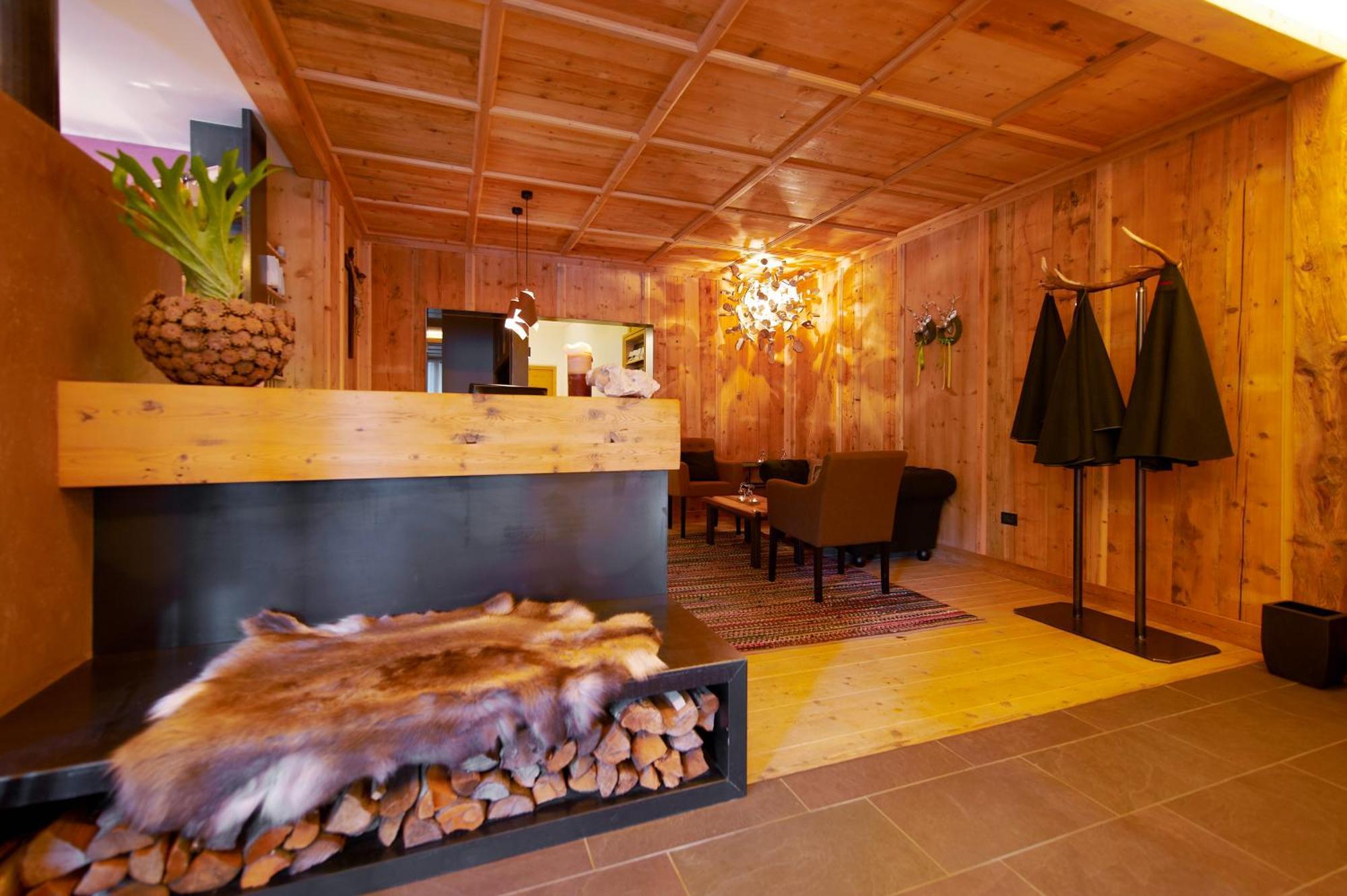 Lagacio Hotel Mountain Residence San Cassiano  Ngoại thất bức ảnh