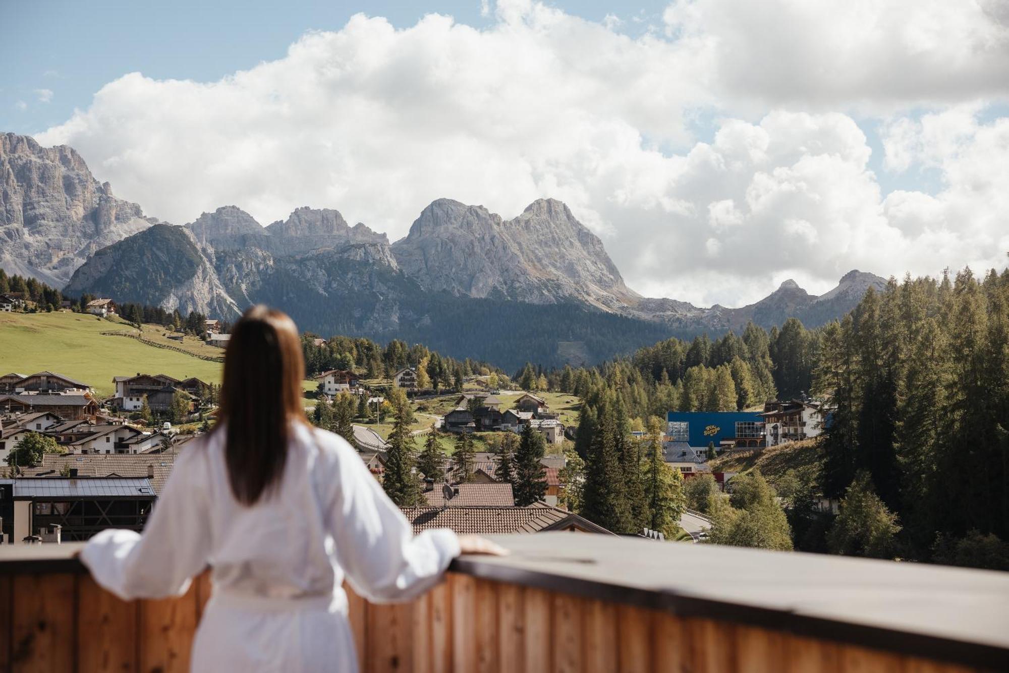 Lagacio Hotel Mountain Residence San Cassiano  Ngoại thất bức ảnh
