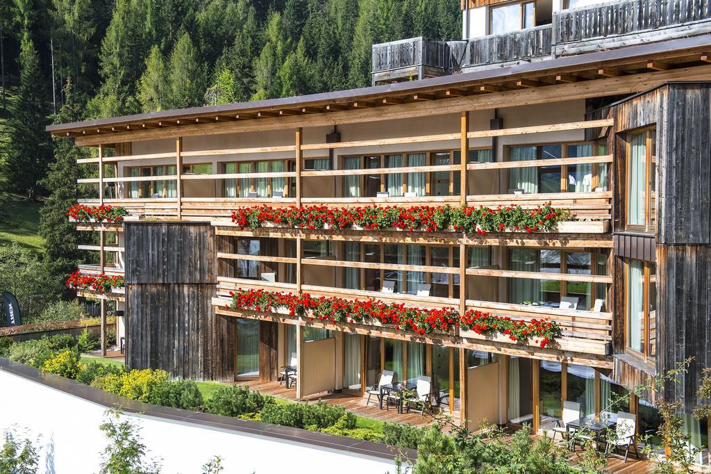 Lagacio Hotel Mountain Residence San Cassiano  Ngoại thất bức ảnh